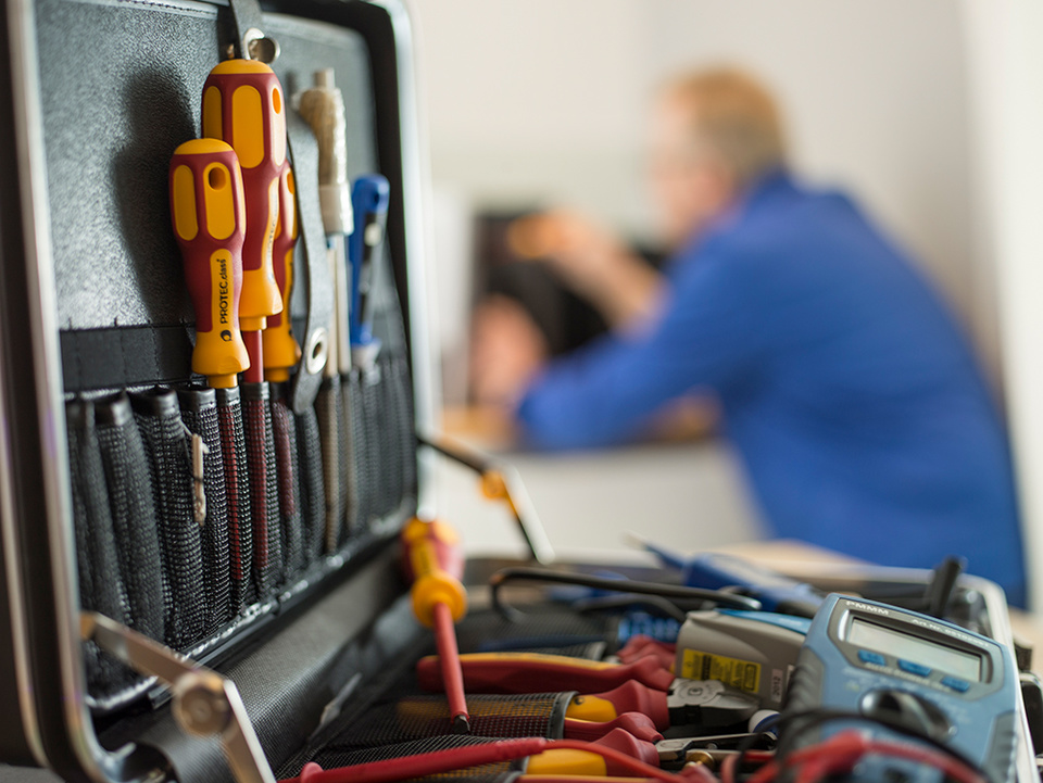 C F022411 bei Elektrotechnik Schlesier in Frauenstein